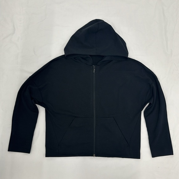 Lululemon Minimal Hoodie - Picture 4 of 9